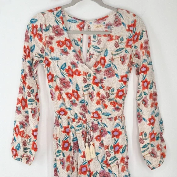 Hollister Long Sleeve Floral Romper Women’s Size XS - Picture 2 of 13